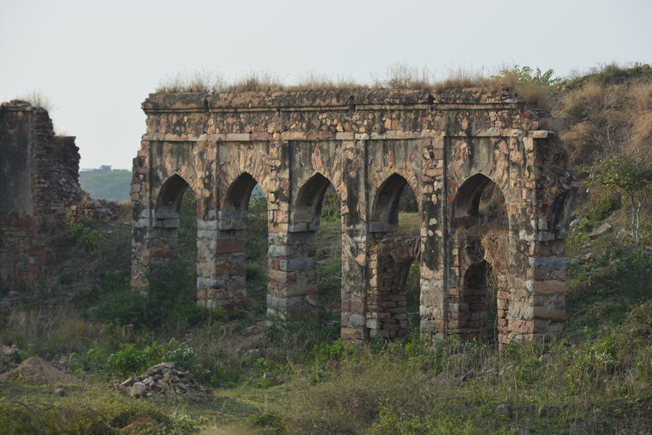 Car Explosion Near Delhi's Red Fort Leaves Eight Dead, Chaos Ensues